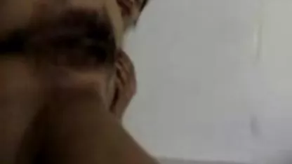 Bonita perra bebió semen del sexo anal de su xxx nalgonas y tetonas amiga