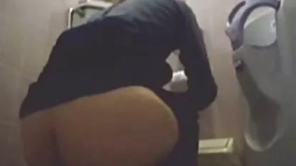 Nena tatuada tetas videos xxx chupa polla