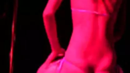 Chica negra con increíbles tetonas latinas xxx habilidades sexuales!