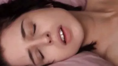 La sexy Valentina Nappi es follada analmente con un brutal macho serviporno tetas