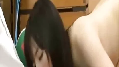 Rubia sexy tetona videos de maduras tetudas feliz chupa polla gorda y traga saliva