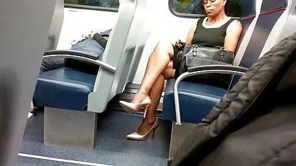 Rubia adolescente tetonas bien ricas rusa en lencería sexy obtiene el orgasmo del sexo anal