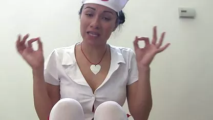 Morena viejas tetonas tetona en monos folla con un tio calvo