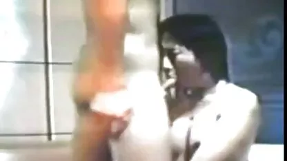 Sexo anal culonas y tetonas negras y juguete sexual.