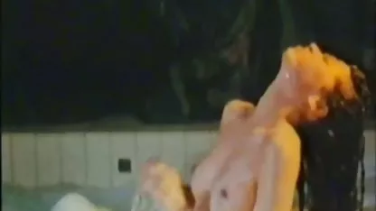 Angell Summers y Lana se follan tetas morenas xxx a un chico en el lago