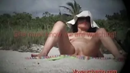 La apasionada belleza xxx lesbianas tetonas Amara Romani se roció con poros de aceite fragante en el anal