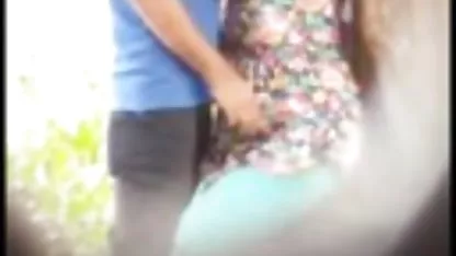 La morena Alison con grandes tetas chupa tetona mexicana xxx polla y folla con un macho