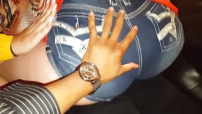 Tres jóvenes parejas swinger organizan gangbang y doble penetración anal negras tetonas y culonas xxx
