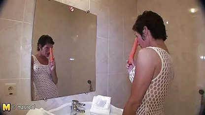 Nena adolescente pequeña con coletas chupa polla tetonas xxx culonas