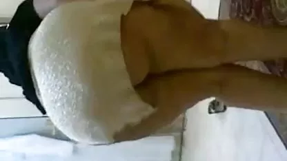 Hermosa mujeres tetonas culonas desnudas rubia con grandes tetas seduce a un chico caliente