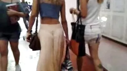 Chicas rubias calientes follando tetas xxx hd con un buen chico junto a la chimenea