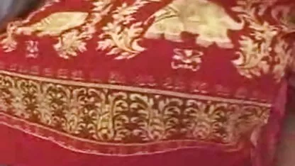 Un estudiante joven y muy sexualmente bombeado, que de repente ansiaba tener sexo salvaje con una mujer madura fotos de senos xxx y experimentada, se sube a la cama solitaria de un vecino divorciado y, como se considera, esta mujer con hambre de sexo