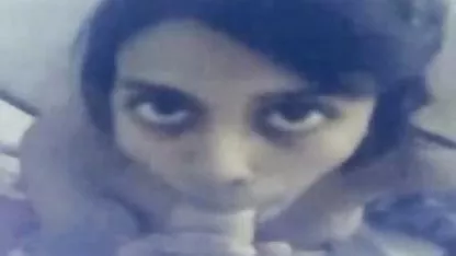 La novia prima tetona otymeet del tipo en el culo profundo y elástico termina en su bonita boca.