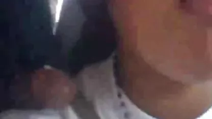 Una joven xxx rubias tetonas latina con un pubis sin marcas chupa a un tío, y él la sienta sobre su polla. Después de tener relaciones sexuales con blancos, la chica arregla el hardcore con dos negros a la vez.
