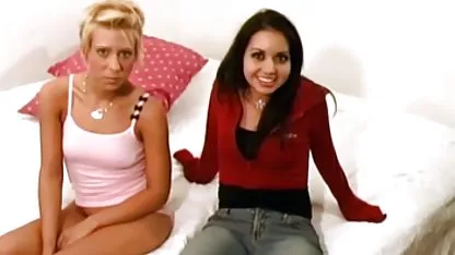 Teen Ivy disfruta del sexo con un hombre tetas grandes ricas maduro.