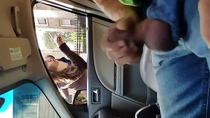 El hombre tetonas de brazzers maduro lame el coño rosa de alexis.