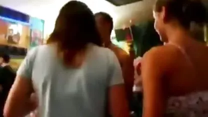 Ahora solo sexo con mujeres tetonas un sexo largo y apasionado puede tranquilizar a una stripper. Esto es lo que más quiere.