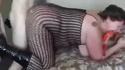 Genial sueño o fantasía, pero el tío se cogió a esta morena tetona tetonas ancianas