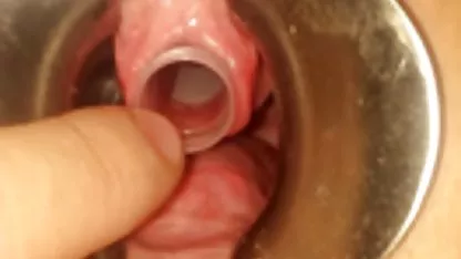 Dos tíos después de mamada videos de mujeres con pechos grandes terminaron perra directamente a los ojos
