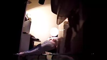 ¡Cómo se acaricia apasionadamente, cómo mueve el vibrador con energía en el culo! Y ahora tiene una larga polla en sus manos, que con pasión, colombianas culonas tetonas sexual y felizmente chupa y lame lentamente. Y delante de ella esperando una jodida anal anal.
