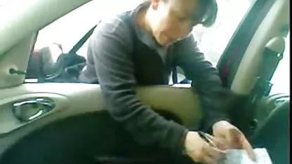 El viejo y lujurioso maduras tetonas latinas abuelo se sacude una pequeña polla de su nuera y se lame el coño