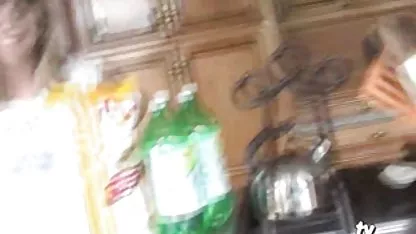Rubia madura seduce a un chico con videos xxx de culonas y tetonas sus piernas delgadas