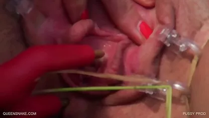 El chico folla a dos mexicana tetona cogiendo chicas en anal